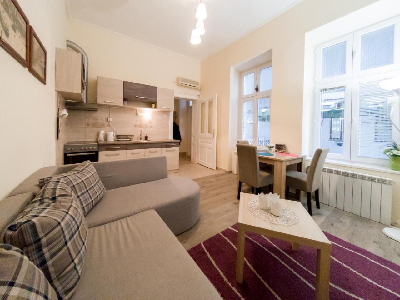 Apartment Ema Belgrade Extérieur photo