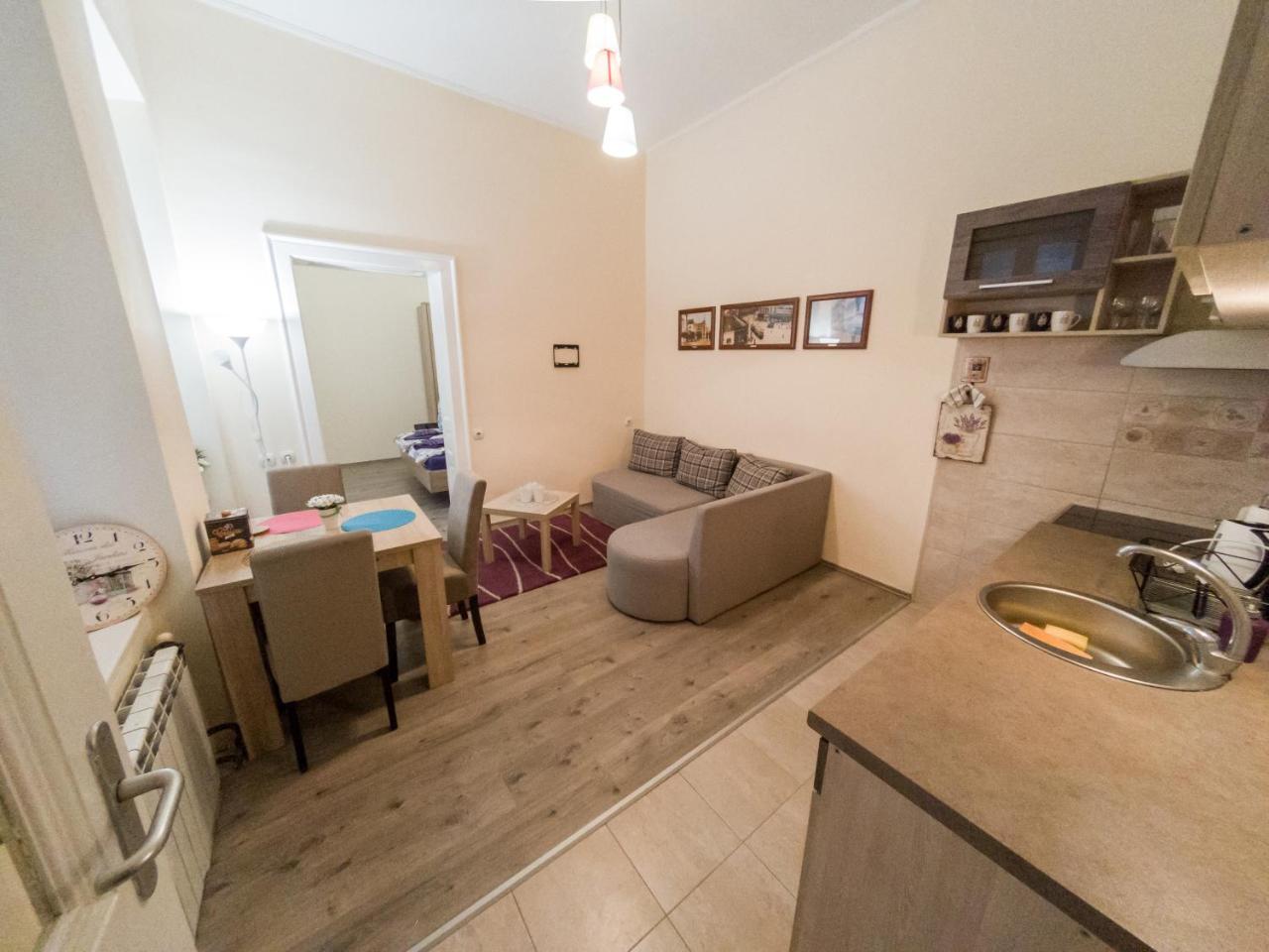 Apartment Ema Belgrade Extérieur photo