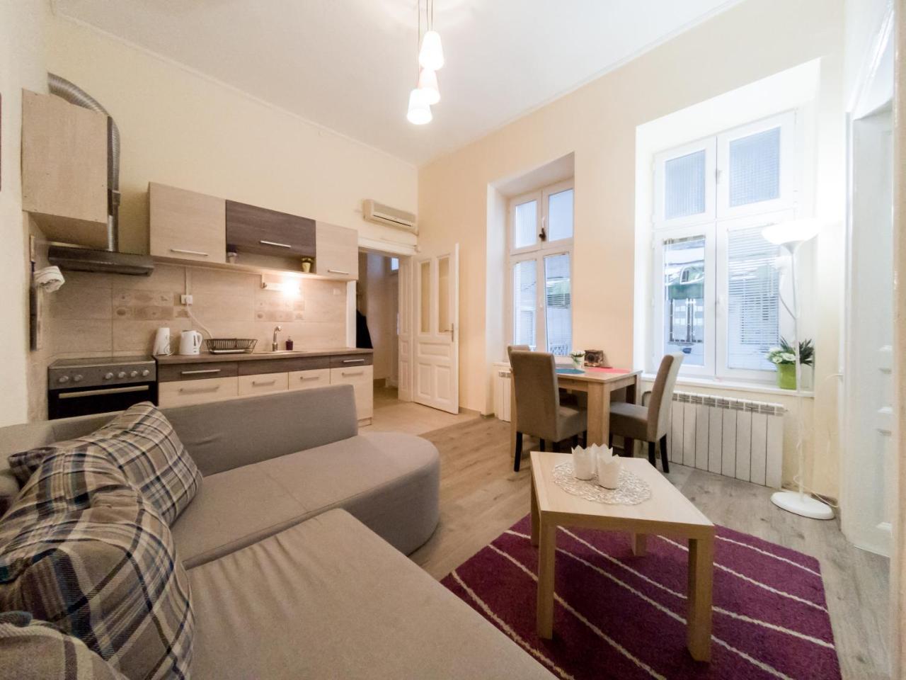 Apartment Ema Belgrade Extérieur photo