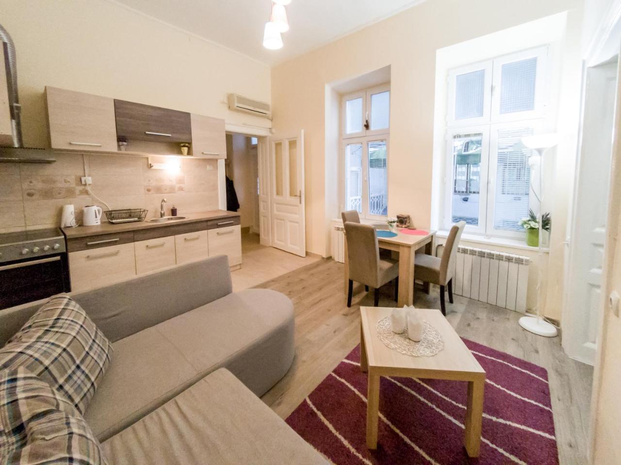 Apartment Ema Belgrade Extérieur photo